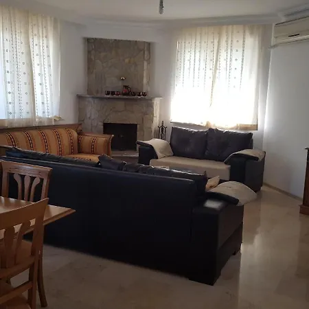 Alanya Demirtas 3 Tatil Evi